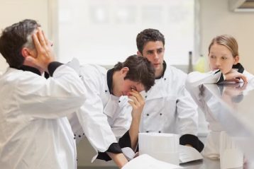 ناراحتی کارکنان سازمان از همکار سمی