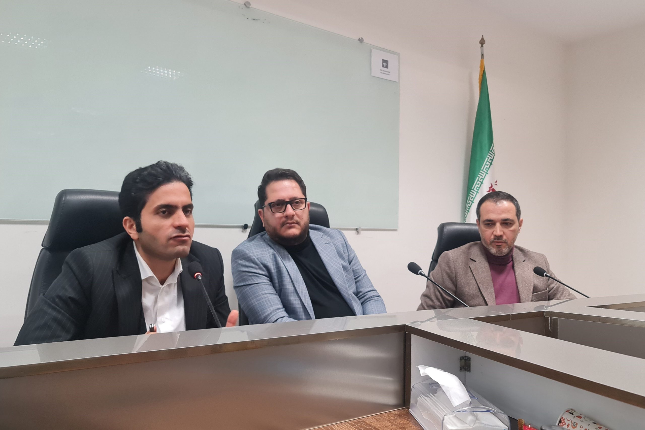 دبیر کنگره موبایل ایران: امیدواریم دولت درباره تولید موبایل رؤیاپردازی نکند