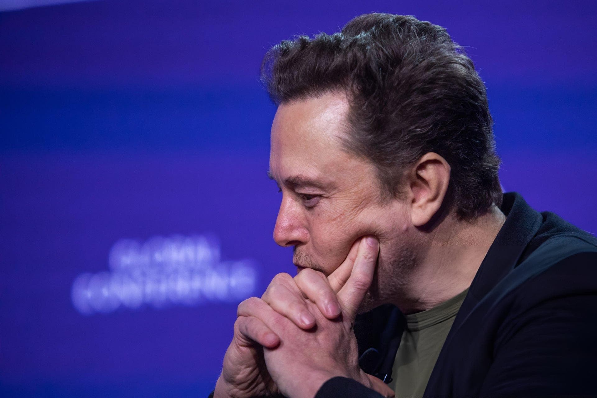 رئیس واتساپ ادعای جنجالی ایلان ماسک را نادرست خواند