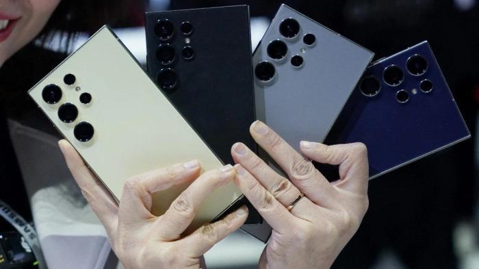 انتخاب سری A یا سری S برای بازی کدام اند؟_سمسون 14 گوشی سری a و s