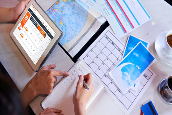 1722161632 334 چطور با گوشی موبایل بلیط هواپیما رزرو کنیم؟ سمسون