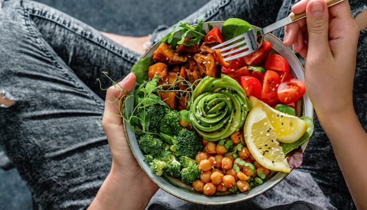 1722510712 804 رژیم گیاه‌ خواری مزایا و معایب راهنمای گیاه خواری