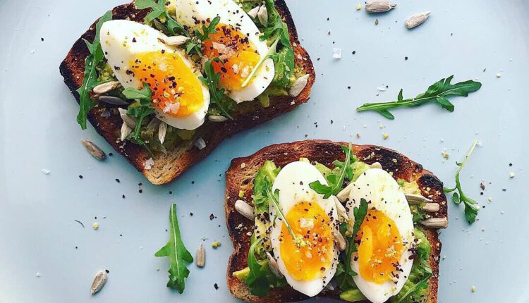 1723548387 418 ۱۵ ایده صبحانه برای افت وزن سالم ۴ مسئله