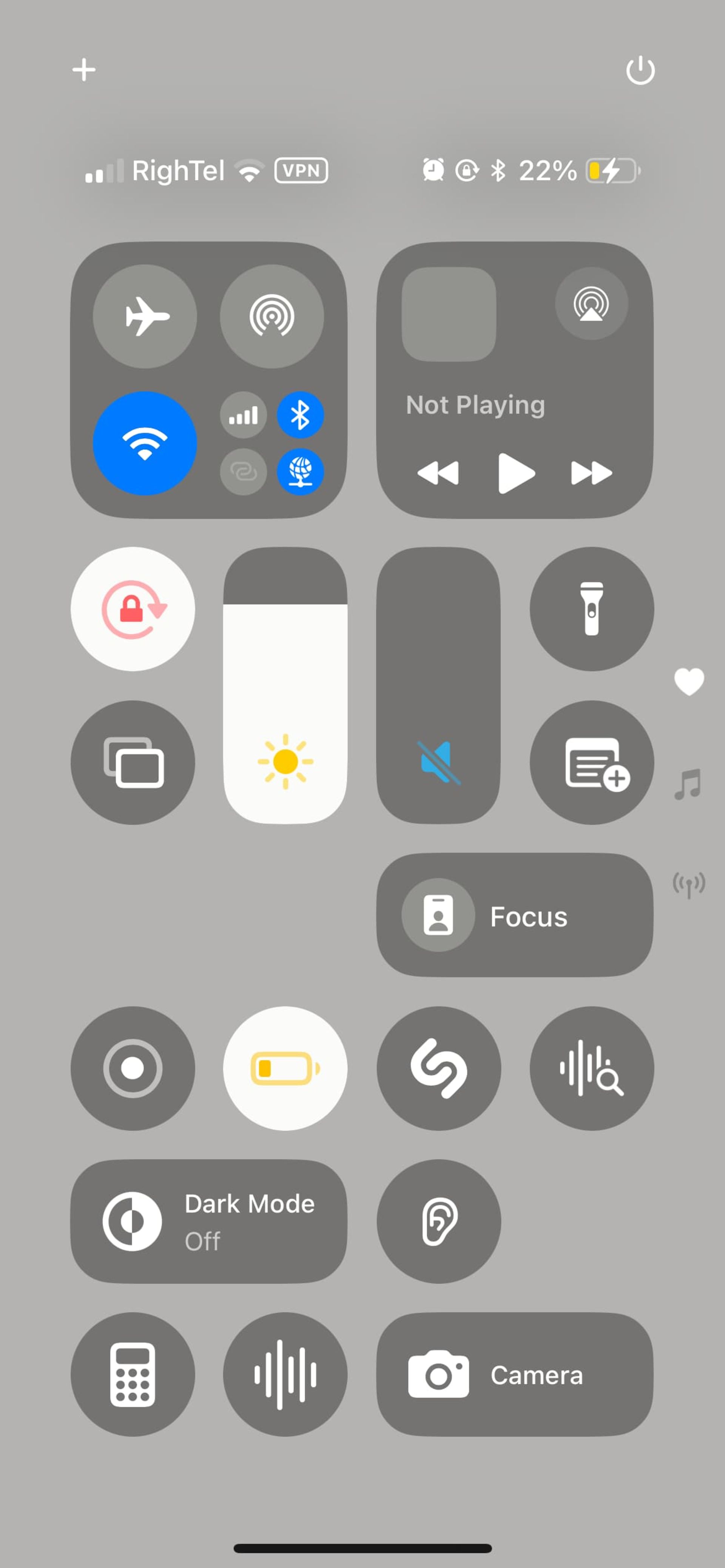 مرور iOS ۱۸: شخصیسازی گسترده هوماسکرین، کنترلسنتر و قفلشاشه بدون هوش مصنوعی اپل 7 کنترل سنتر iOS 18