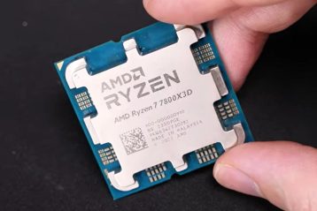 پردازنده AMD تقلبی رایزن 7 7800x3d در دست