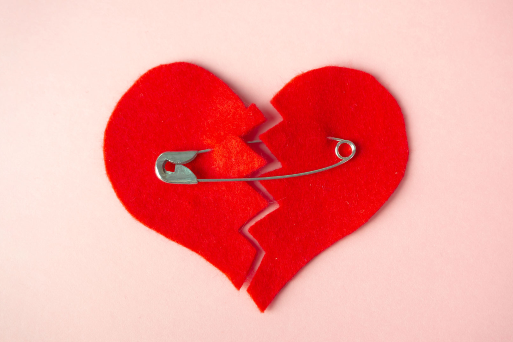 با احساسات منفی و غم روز ولنتاین چه کنیم؟ + ۷ پیشنهاد برای غم و ناراحتی ولنتاین