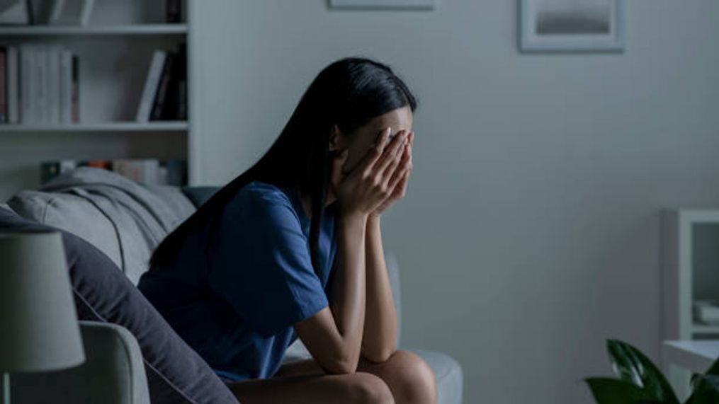 1744046670 850 تنهایی گریه نکنید رمز و راز اشک ریختن و همدلی