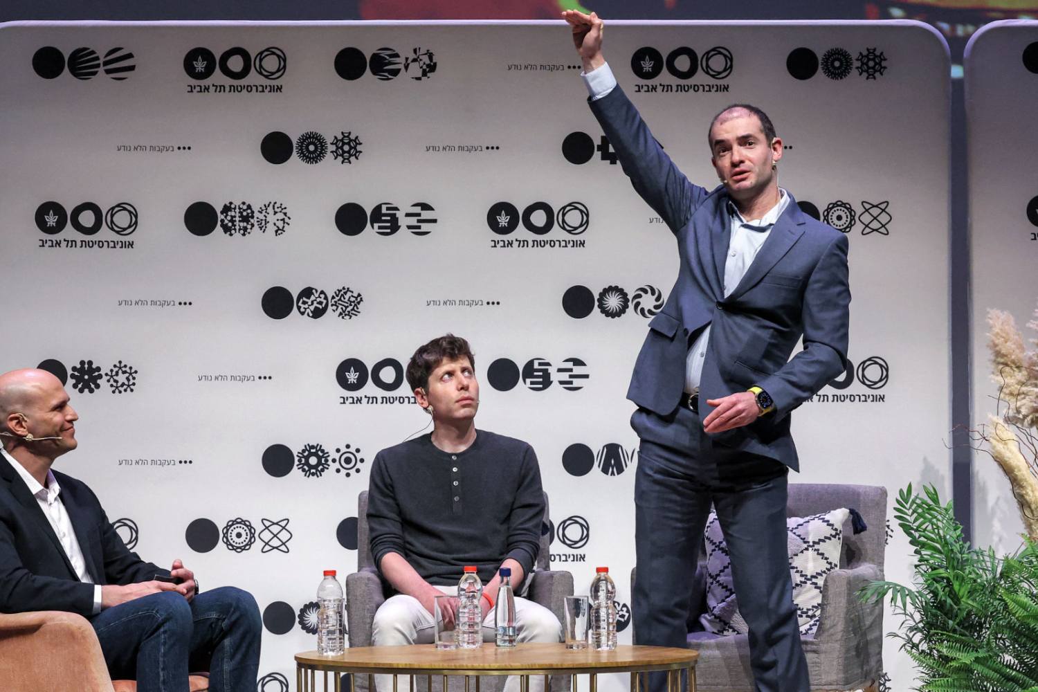 دانشمند سابق OpenAI؛ باید برای عصر هوش مصنوعی انسان‌گونه پناهگاه بسازیم