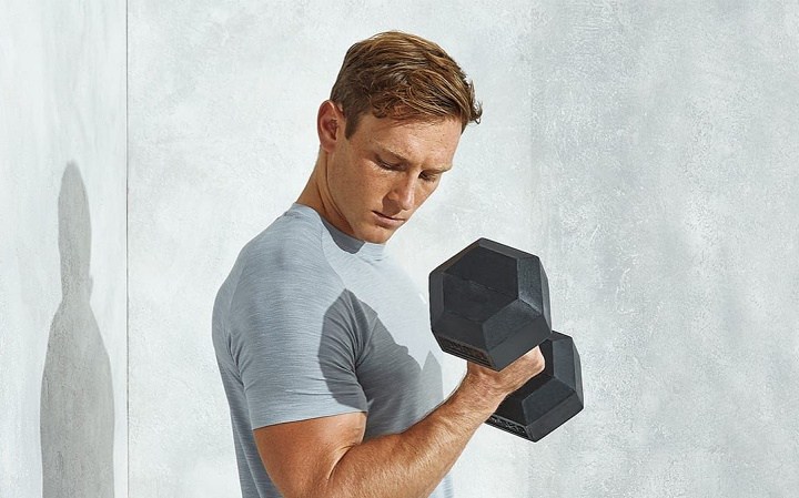 حرکات بدنسازی با دمبل؛ ۲۷ تمرین و انواع حرکات با دمبل_سمسون 62 ورزش با دمبل - آیا می توانیم با دمبل عضله بسازیم