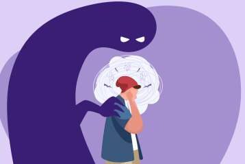 شبح ترسناک پشت سر مرد کارتونی