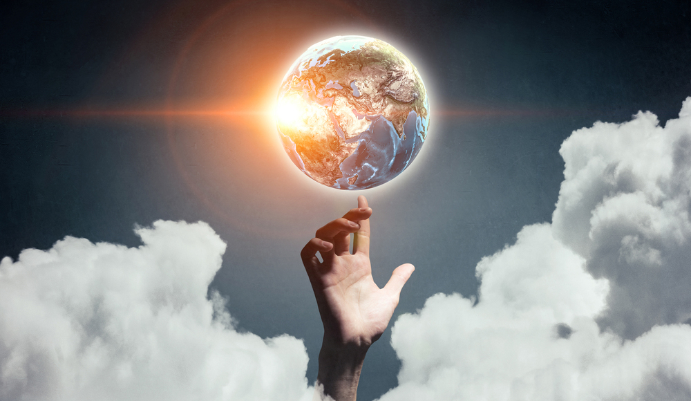 مقصد از خلقت انسان چیست؟_سمسون 20 اشاره دست در ابرها به زمین نورانی